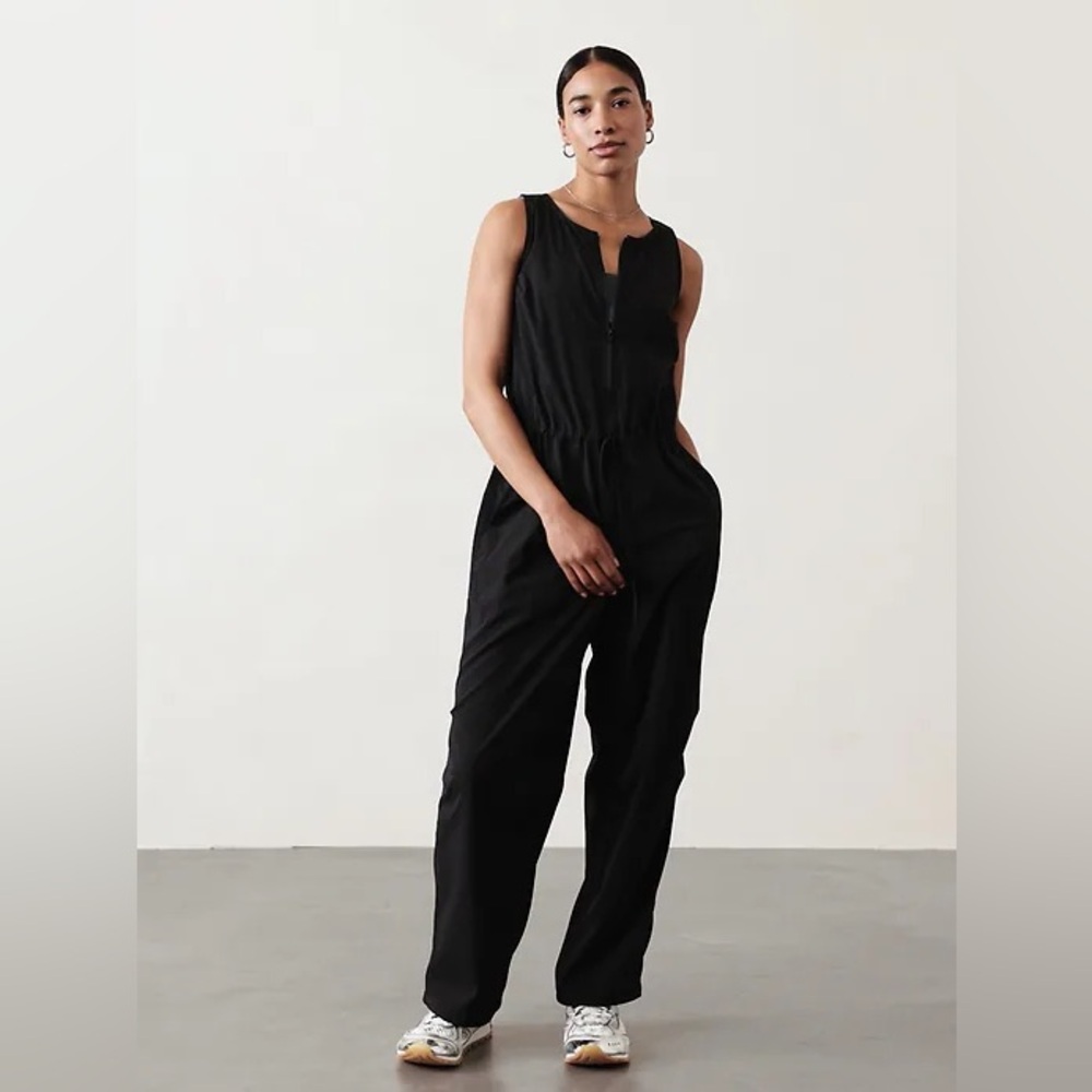 NWT Athleta Black Flex Women’s Jumpsuit Size Small